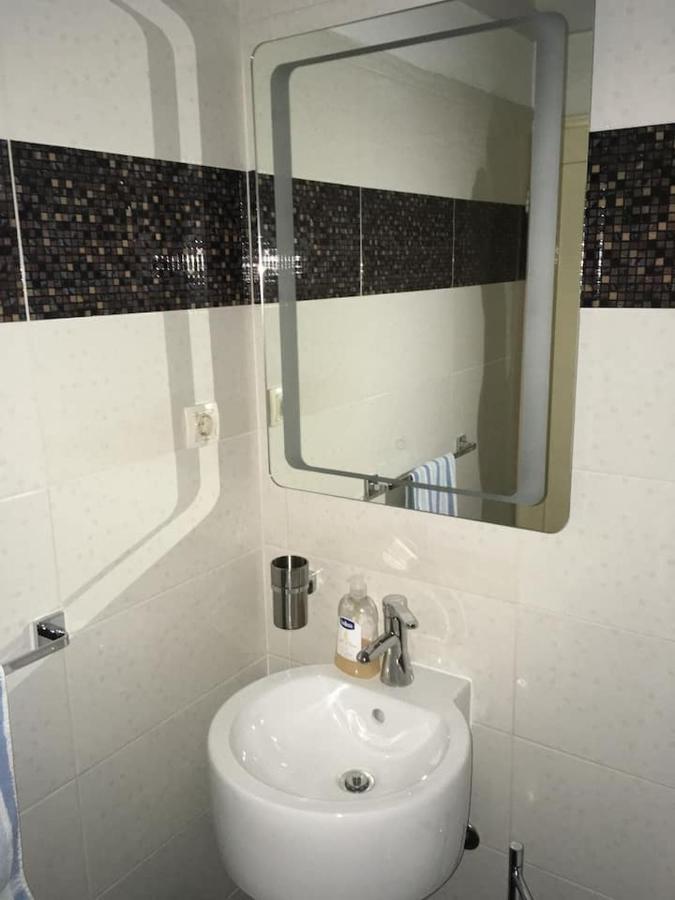 Apartments Adriana Bol Exterior photo